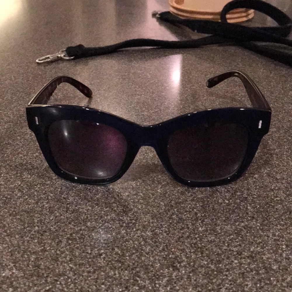 Steve Madden Sunglasses